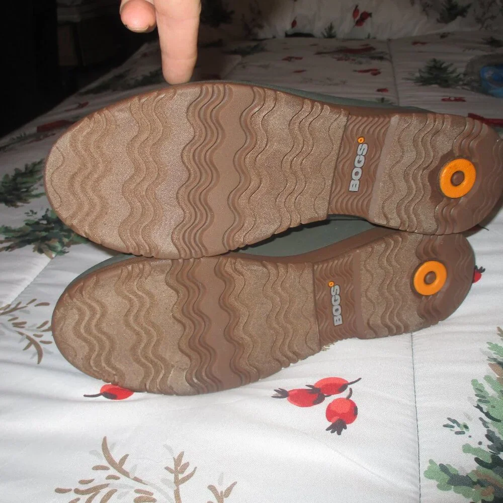 Women's BOGS Ankle Boots size 11 Olive Green - Picture 7 of 8